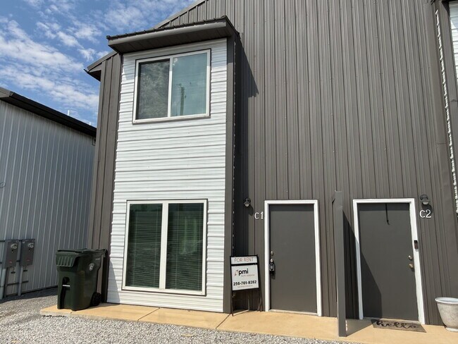 Building Photo - 401 Morring Rd