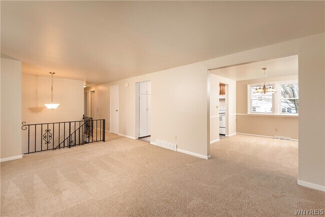 Foto del edificio - 146 Jeanmoor Rd