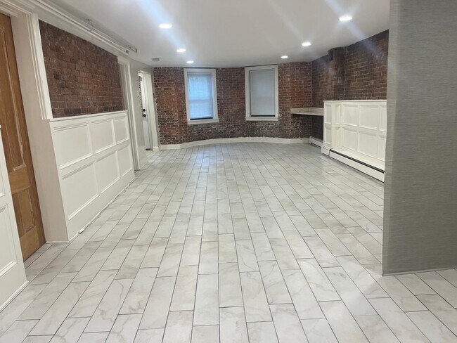 Foto del edificio - 482 Columbus Ave