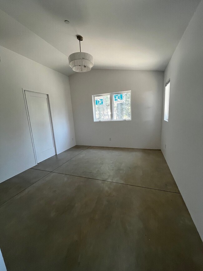 Bedroom 1 - 1374 E Valley Rd