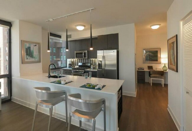 Photo - 163 N Wabash Ave Apartment