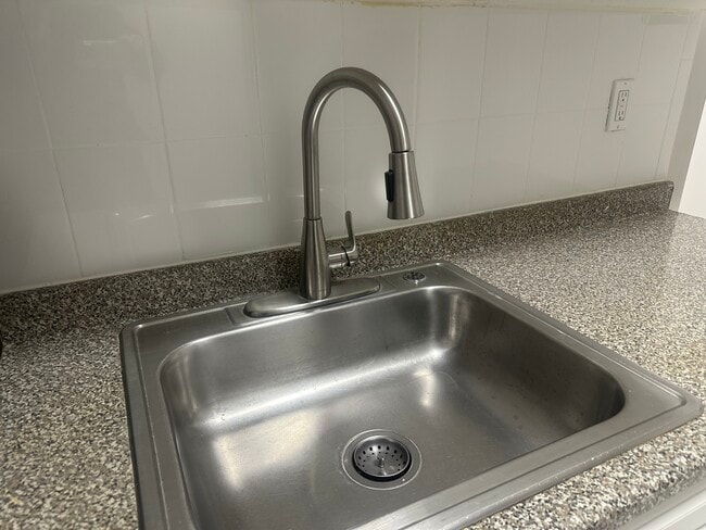 Foto del edificio - 328 61st St