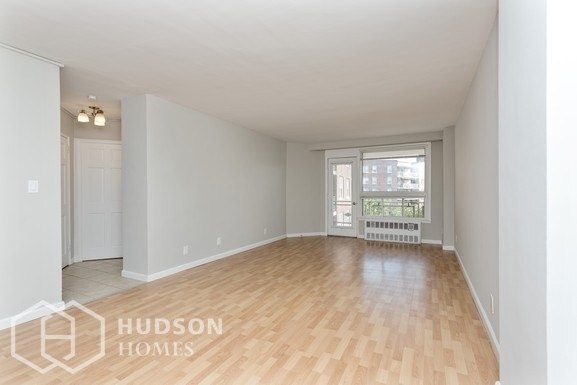 Building Photo - 91 Strawberry Hill Ave