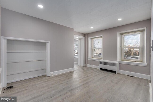 Foto del edificio - 4211 Garrett Rd