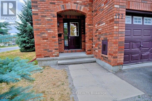 Building Photo - 177 Romina St