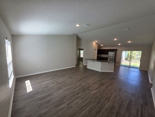 Building Photo - Charming 3 bed 2 bath in Inverness