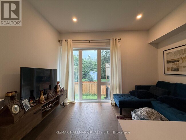 Photo du bâtiment - 14 Persica St