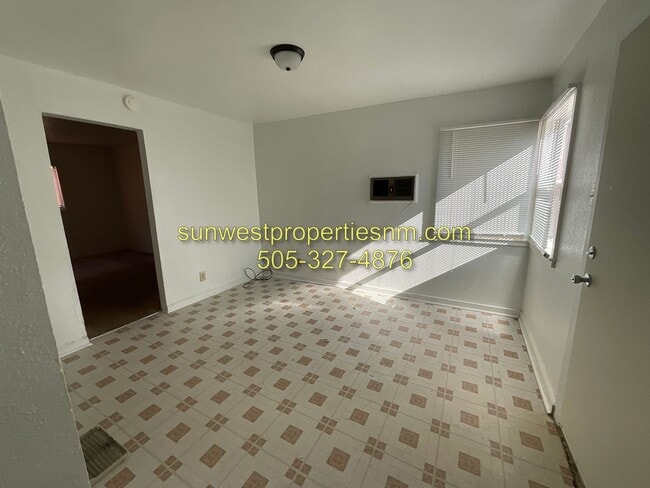 Foto del edificio - 1 Bed 1 Bath Apartment Home-ALL UTILITIES ...