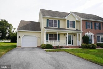 Building Photo - 1331 Aspen Dr
