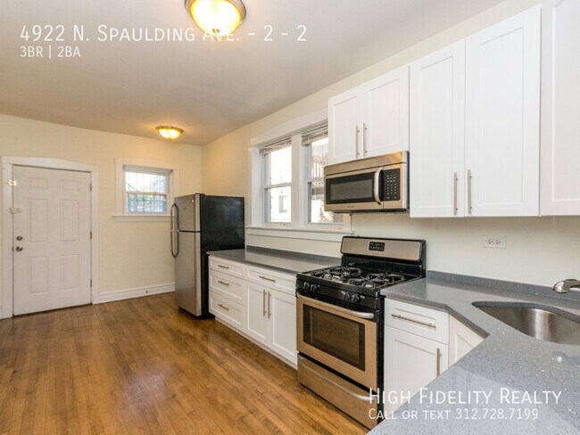 Foto del edificio - 4922 N Spaulding Ave