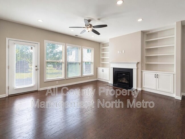Photo - 7250 Heritage Oak Court Townhome