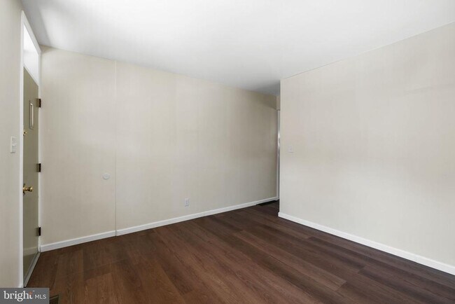 Foto del edificio - 613 N Scott St