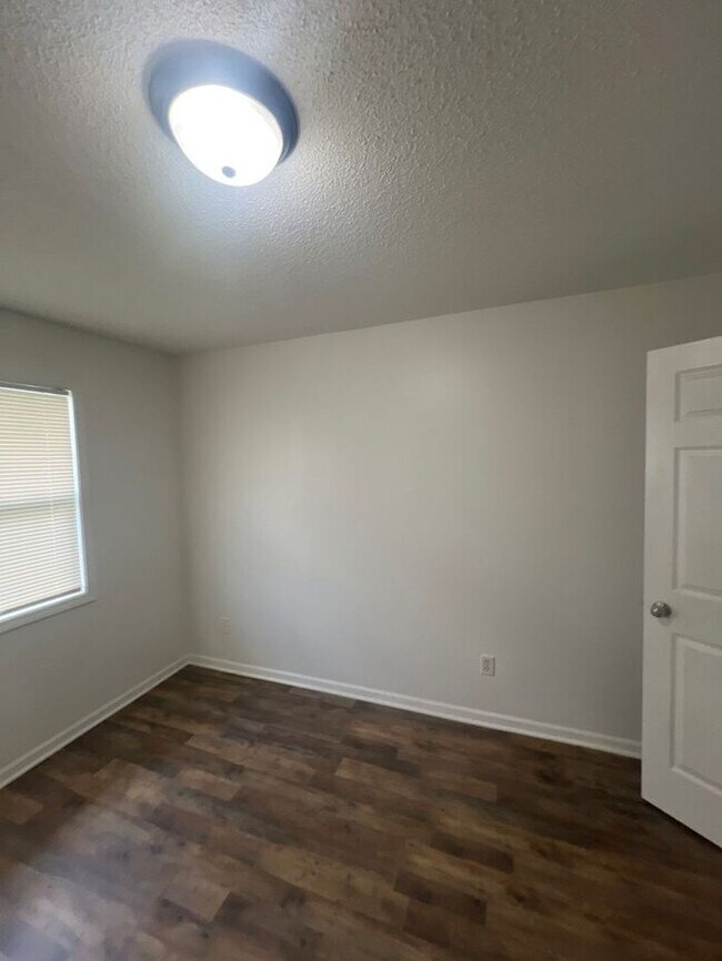 Foto del edificio - 904 Randolph St