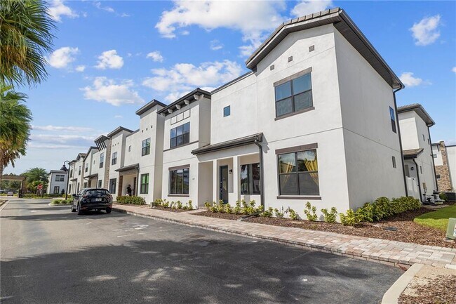 Building Photo - 415 Villa Domani Ct