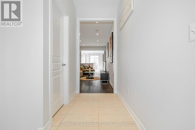 Photo du bâtiment - 5520 Meadowcrest Ave