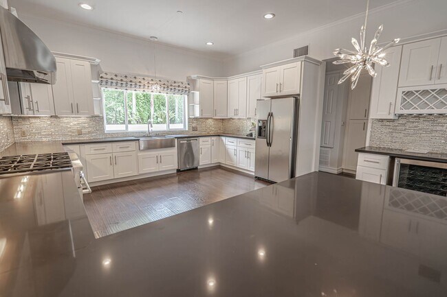 Building Photo - COMING SOON! Woodland Hills Single Story 3...