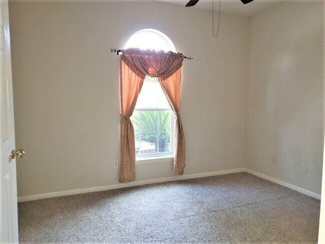 Foto del edificio - 11736 Dunfries Ln