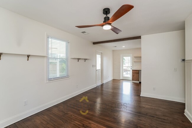 Building Photo - 3 Bedroom, 1 Bath Home in Johns Island featuring Outdoor Shower, Flex Loft Space & NO HOA