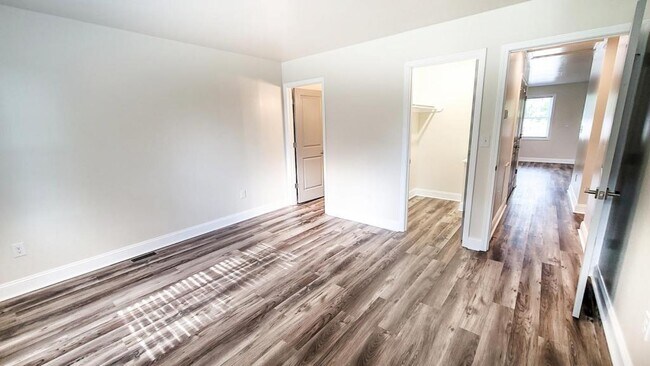 Foto del edificio - 1020 Primrose St SE