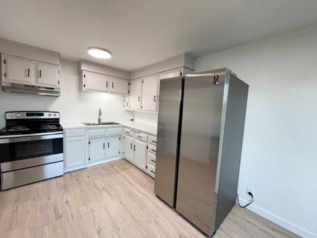 Foto del edificio - Newly Renovated Townhome in East Medford!