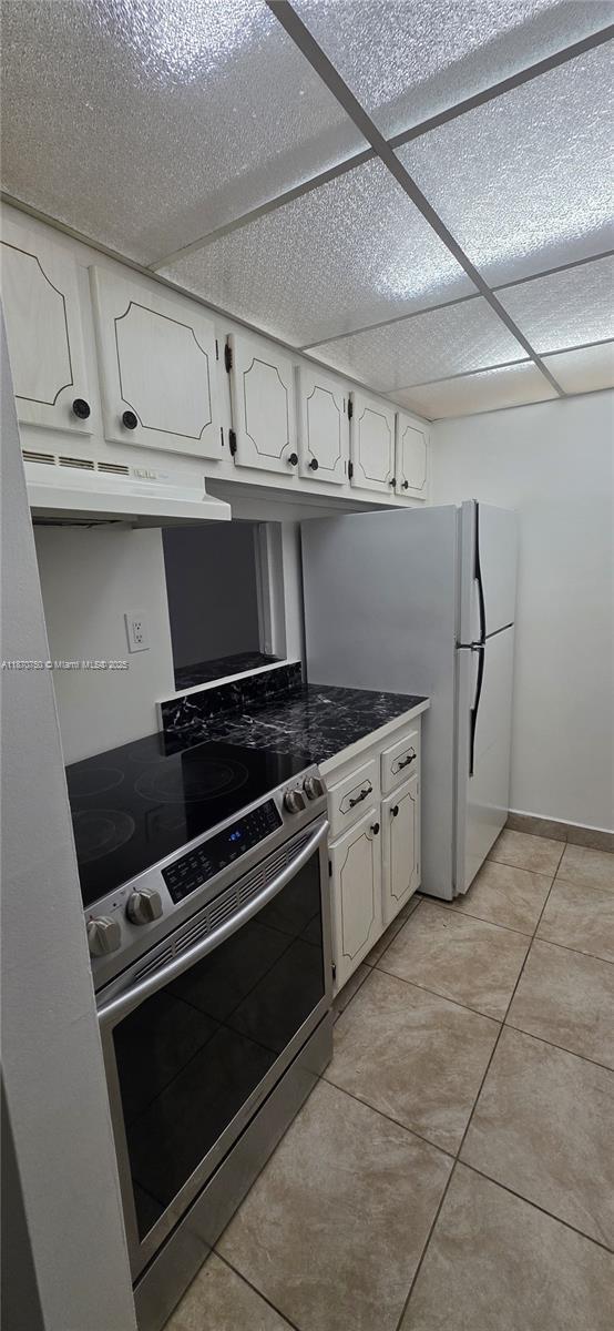 Building Photo - 14311 N Kendall Dr