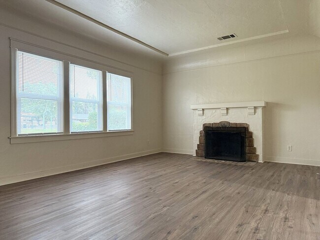 Foto del edificio - Endearing 3/1 Available!