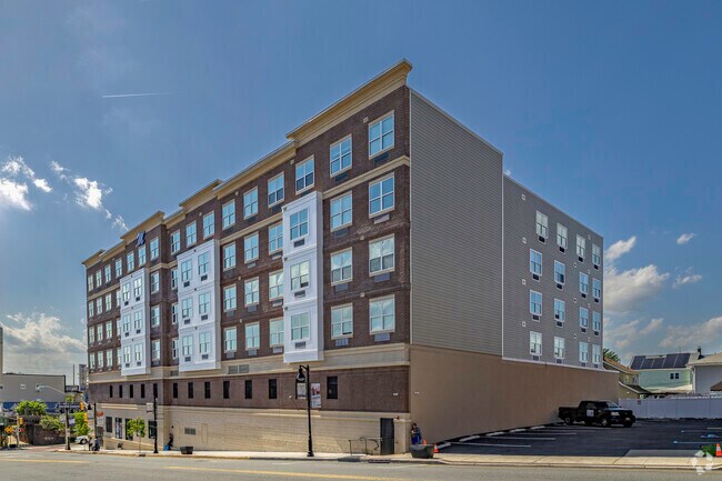Foto del edificio - Garfield 99