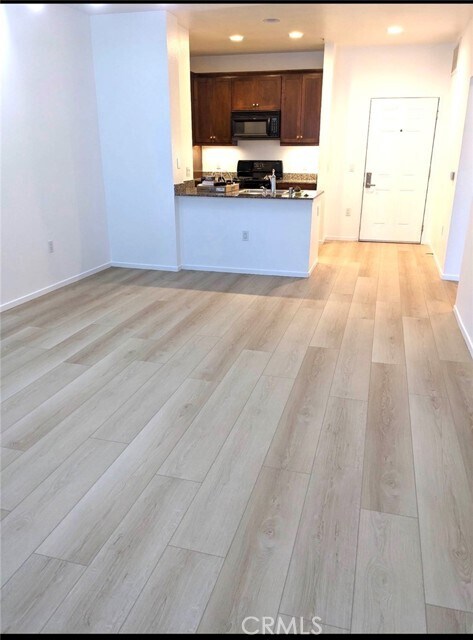 Foto del edificio - 2324 Scholarship