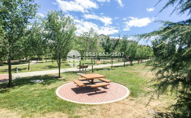 Building Photo - 600 S Abel St