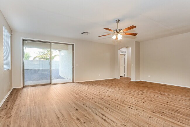 Foto del edificio - 6603 S 17th Ave