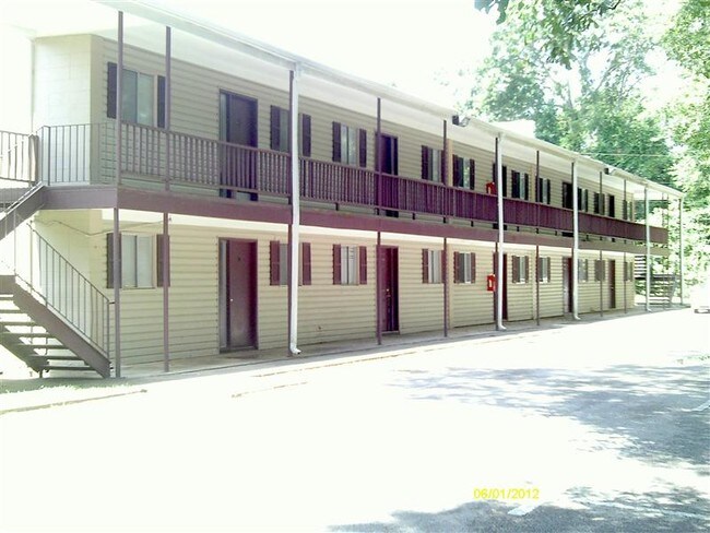 Foto del edificio - 3210 Pleasant Valley Rd