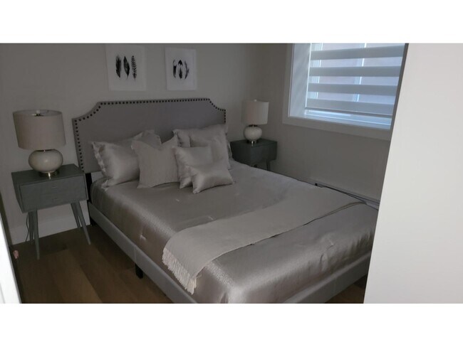 Photo du bâtiment - 16773 20 Ave