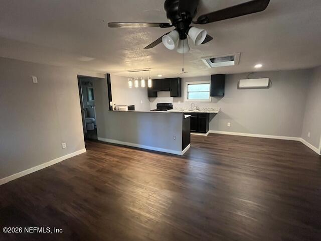 Building Photo - 601 W Peniel Rd