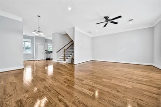 Building Photo - 626 E 28th St