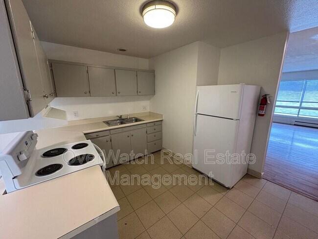 Foto del edificio - 3925 E 9th Ave