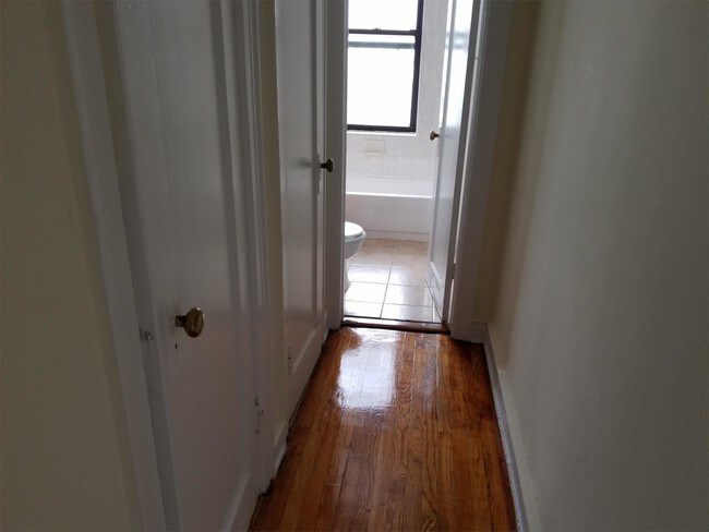 Building Photo - 9506 99th Ave