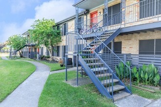 Costa Mesa Apartments photo'