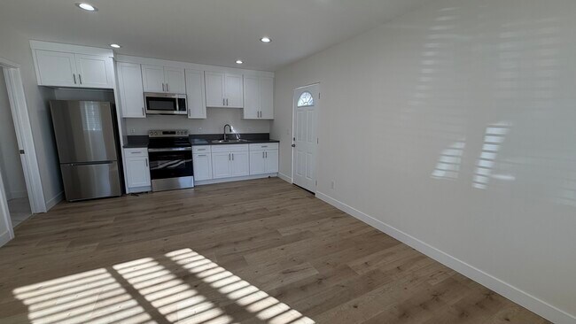 Foto del edificio - 907 Herbine St