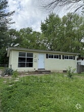 Building Photo - 3901 Cranberry Ln