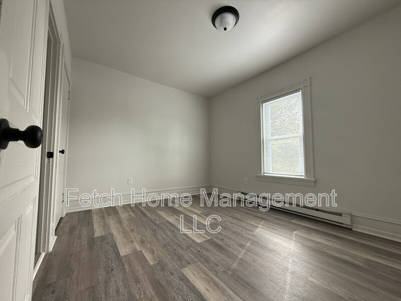 Foto principal - 736 E King St