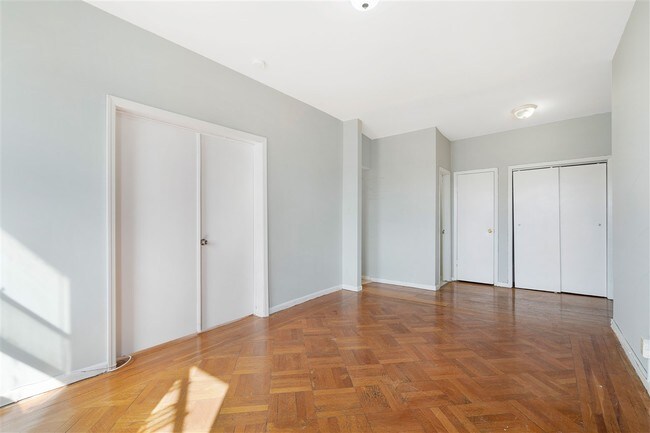 Foto del edificio - 145 Harrison Ave