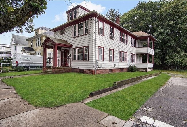 Building Photo - 1012 Narragansett Blvd