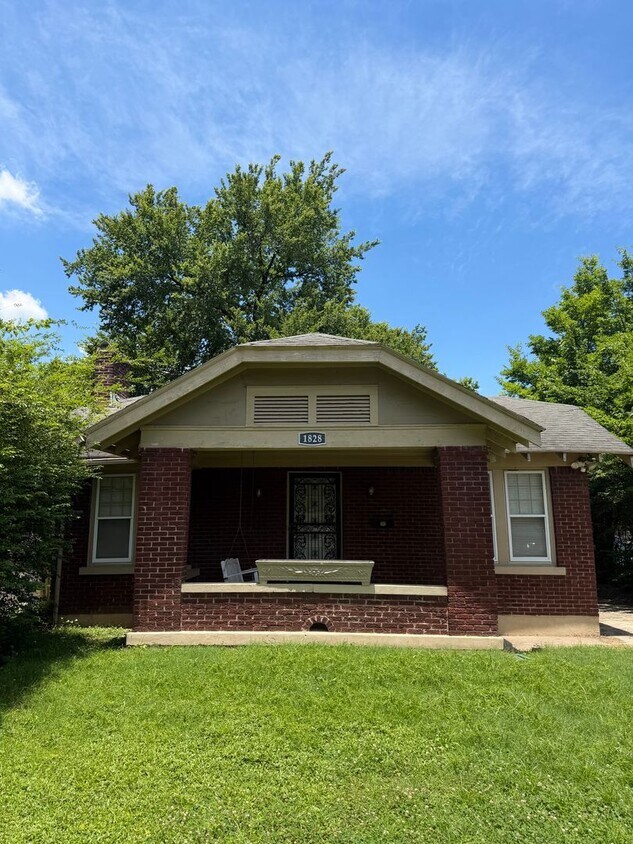Charming Midtown Memphis Home Near Rhodes College - Charming Midtown Memphis Home Near Rhodes College