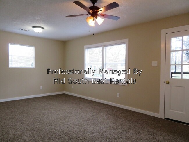 Foto del edificio - 844 Carol Ann Cove