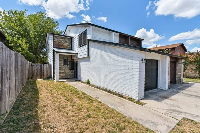 Foto del edificio - 1224 Westway Cir