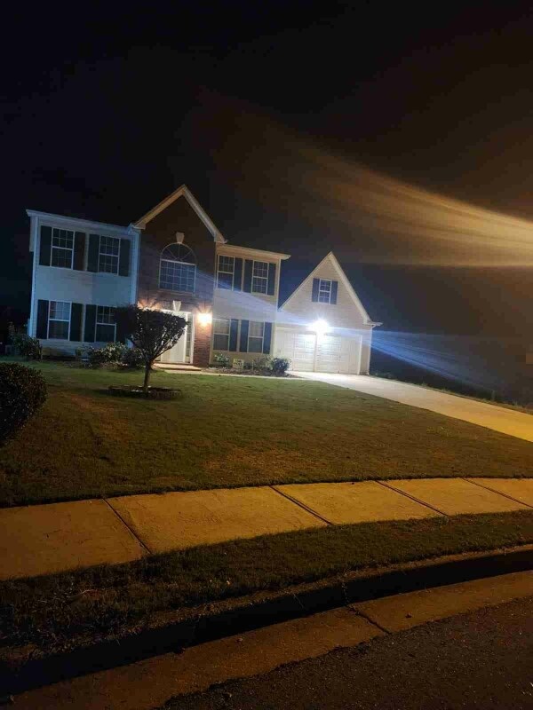 Building Photo - 70 Grayson Ln