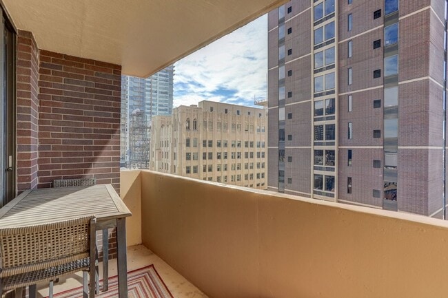 Building Photo - 1020 15th St