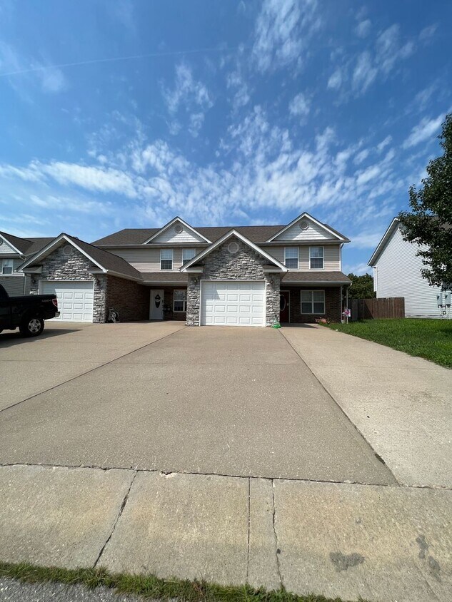 16212 Holy Cross Ln Unit 16212 B Holy Cross, Saint Robert, MO 65584