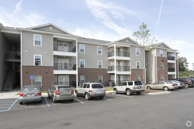 Building Photo - Highland Crossing