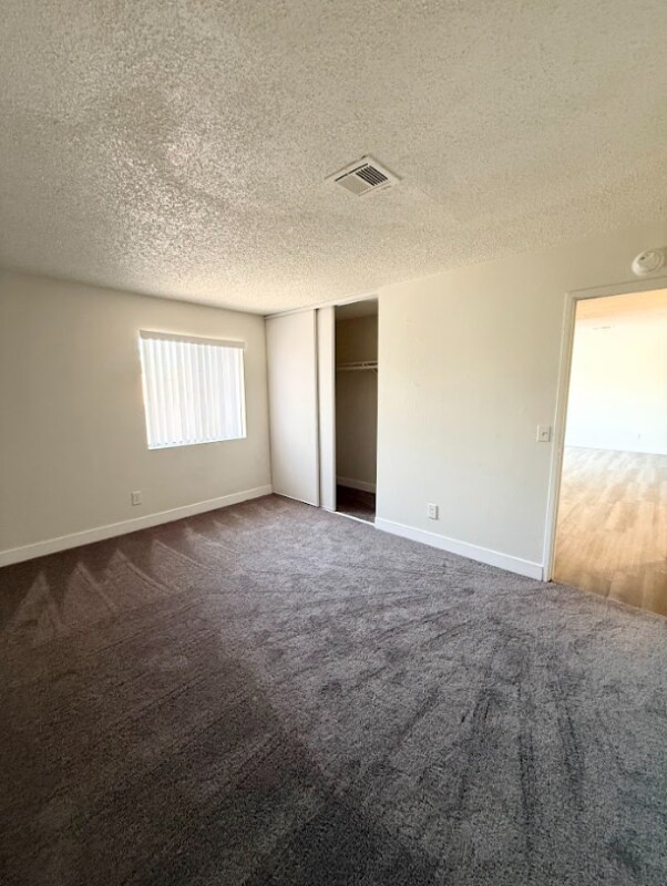 Foto del edificio - 1750 Karen Ave